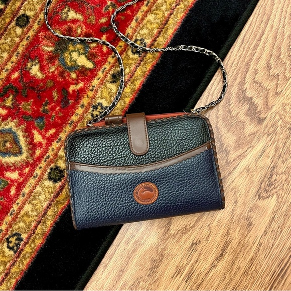 Vintage Dooney & Bourke Black and Brown Leather Crossbody Planner Organizer - Picture 2 of 7